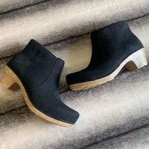 Dansko Maria Black Milled Nubuck 39